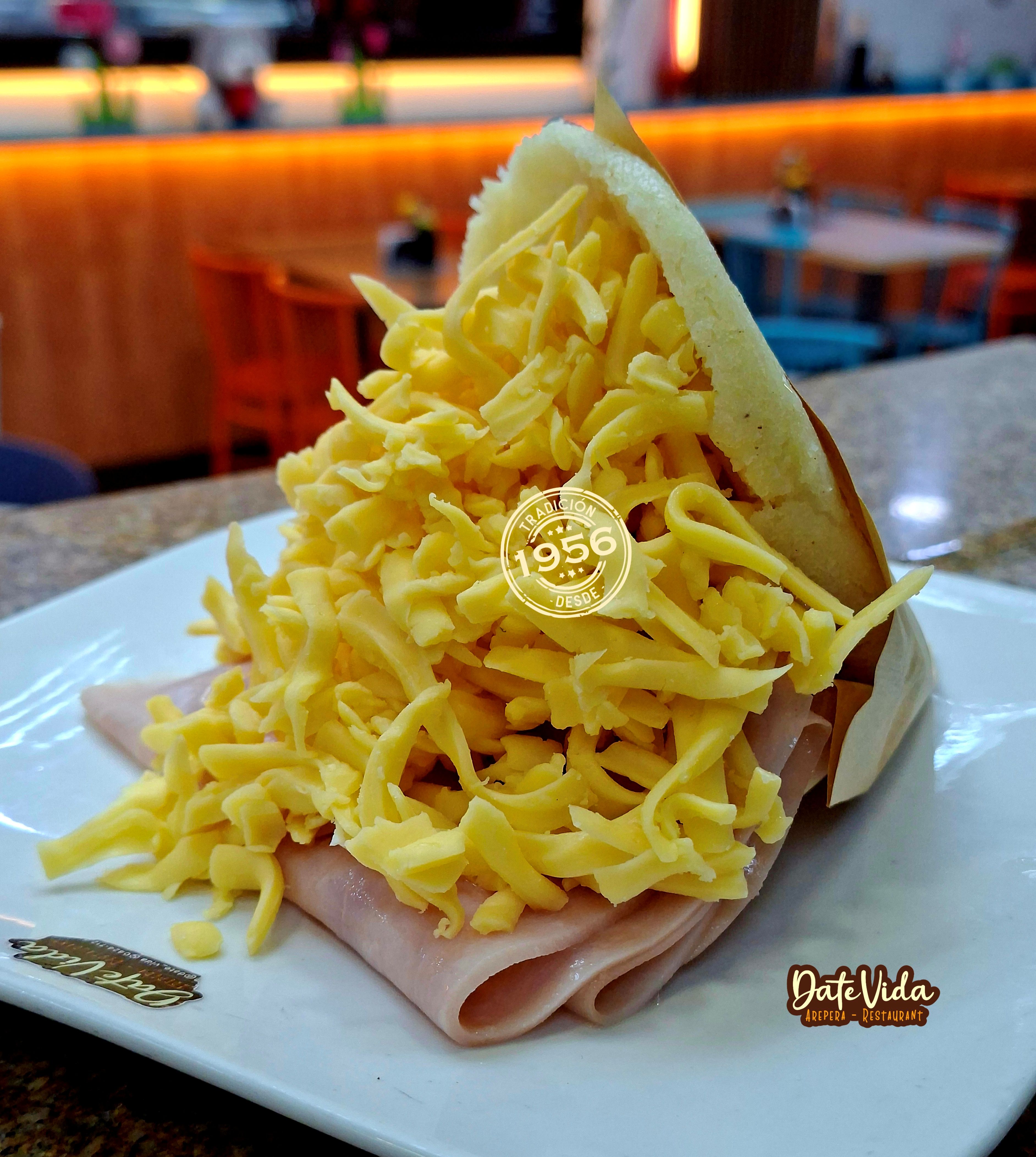 Arepa Jamon Y Queso